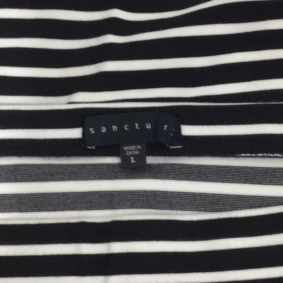 Skirts Size  L - Picture 2 of 4